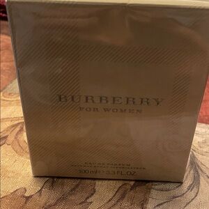 Burberry Gold Signature Perfume Box GWP